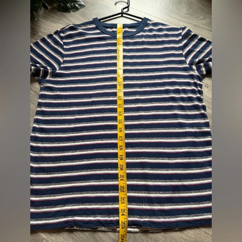 J. Crew Knit Goods Slub 100% Cotton Yarns Navy Red and Grey Striped Tee. Size M